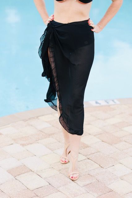 Flirty Swan Wrap