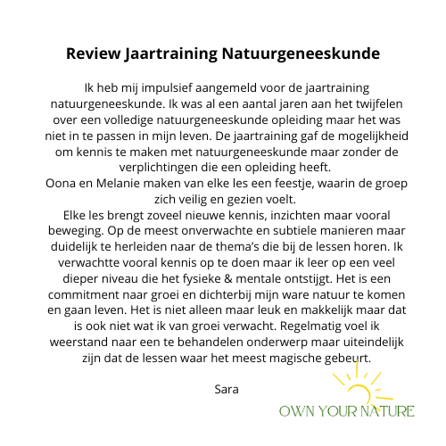 Review van de opleiding Natuurgeneeskunde. De tekst beschrijft de leerervaring met groepsdynamiek, kennis, groei en het overwinnen van weerstand.
