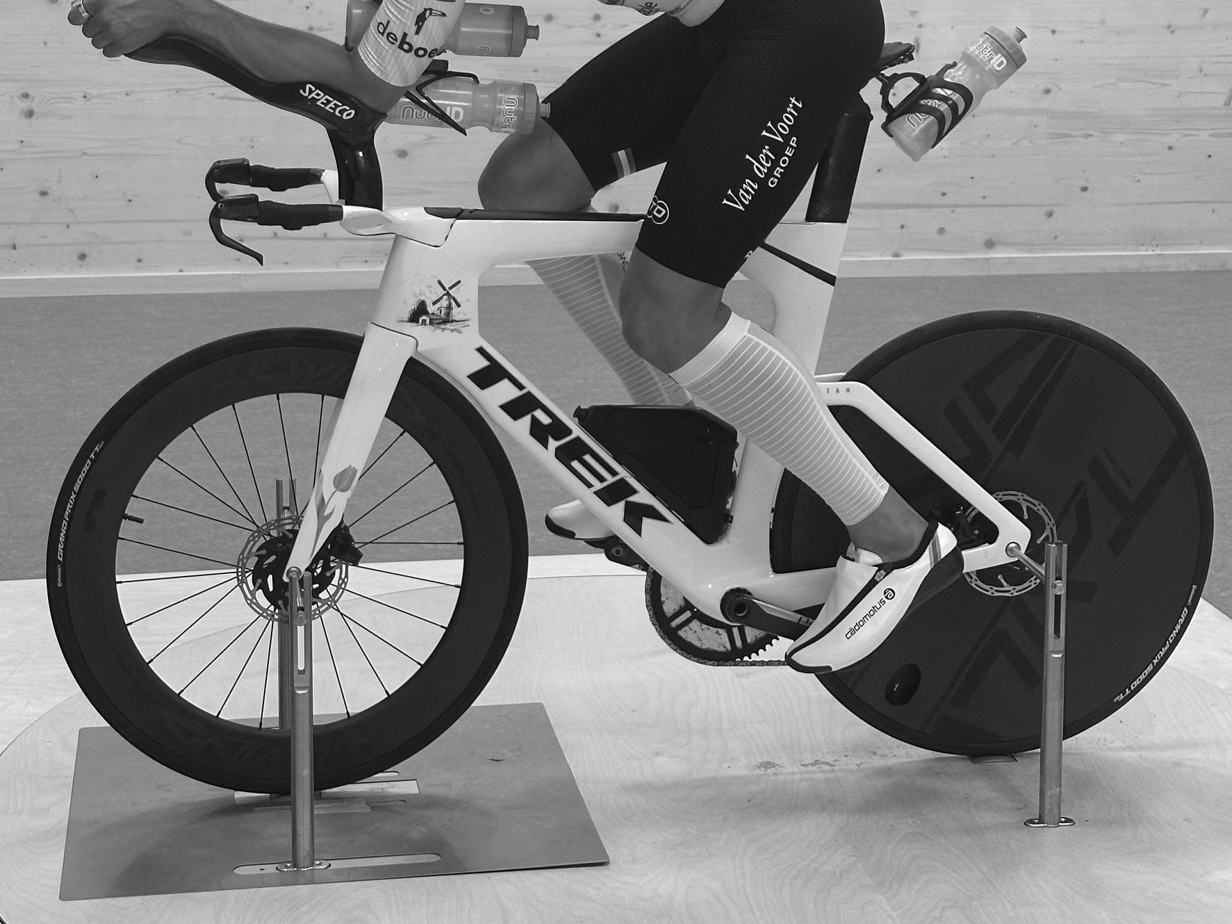 windtunnel testing the carbon tt Tailwind aero wheels