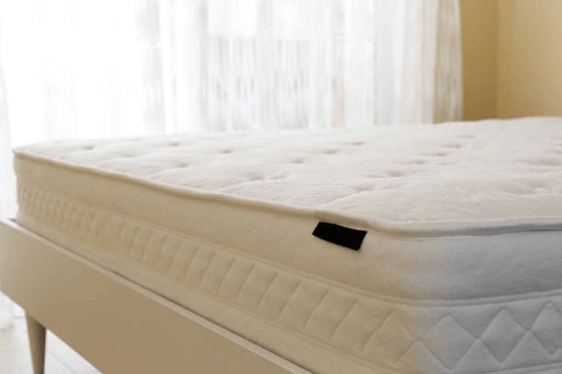 cara mengatasi insomnia dengan gunakan springbed nyaman