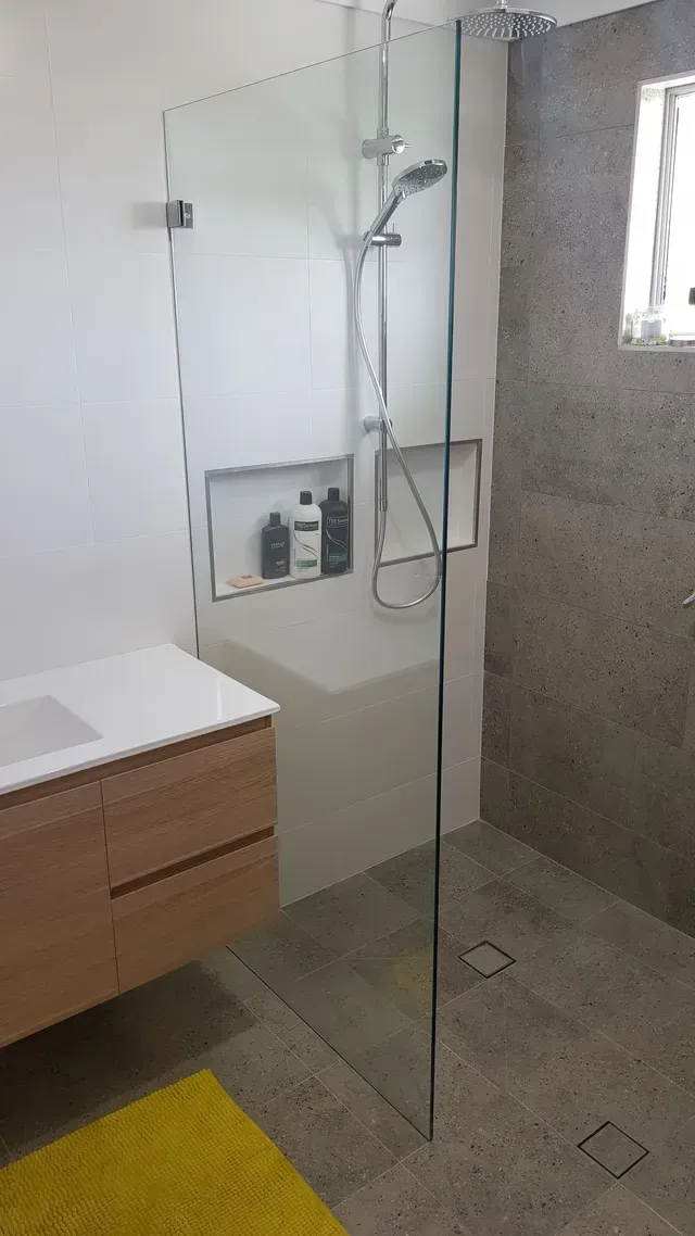 Glass Divider in Shower — Capitol Glass in Taminda, NSW