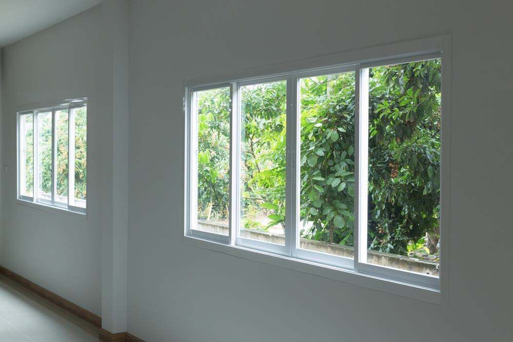 White Interior Room With Three Windows — Capitol Glass in Taminda, NSW