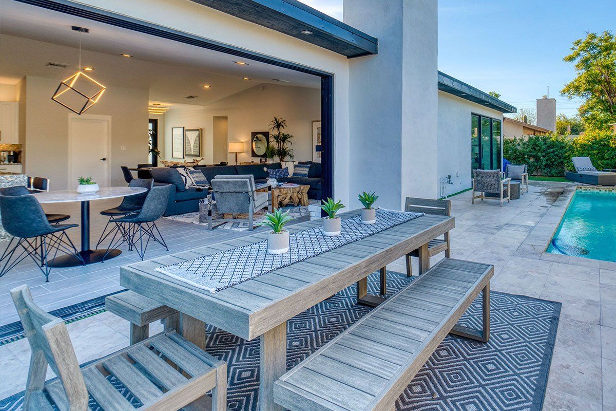 outdoor living area