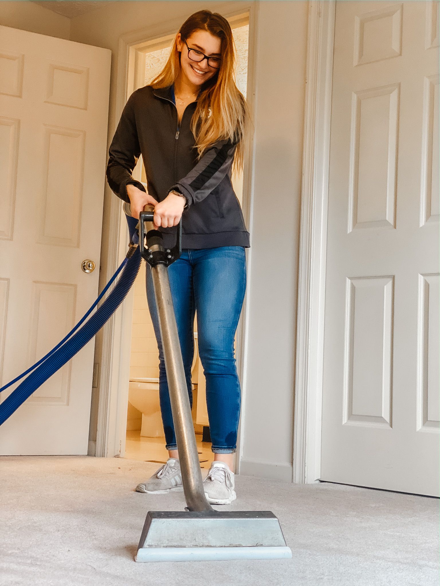 Toprated Carpet Cleaning Service for Deep Cleaning & Stain Removal