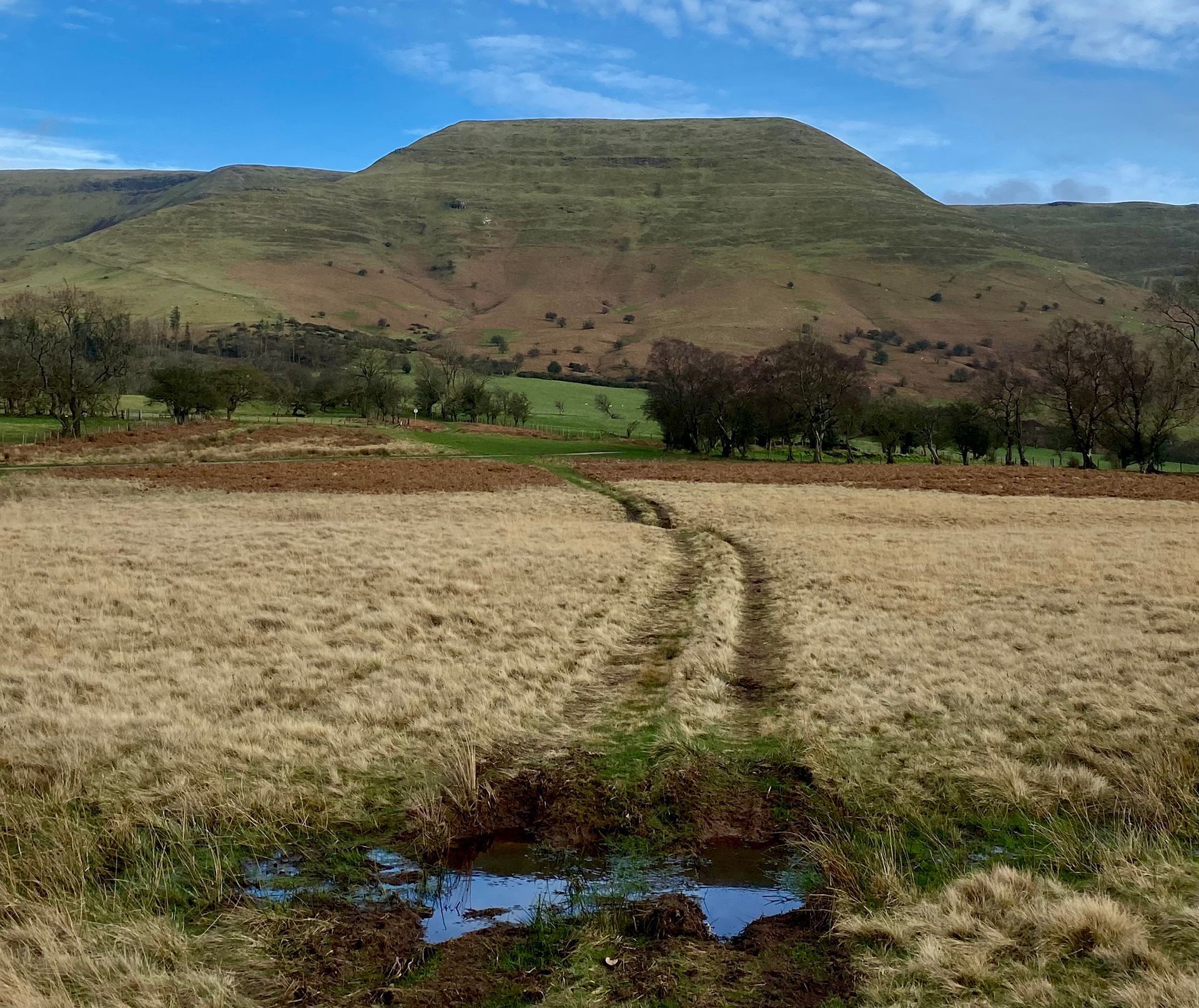 hikes Brecon Beacons off the  beaten track

