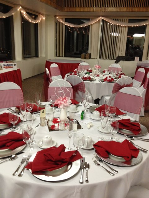 Floyds Rent-all event table setup