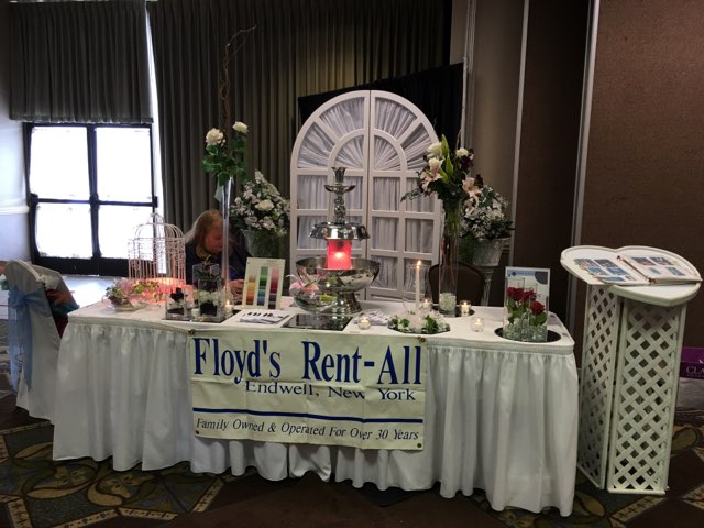 Floyds Rent All table