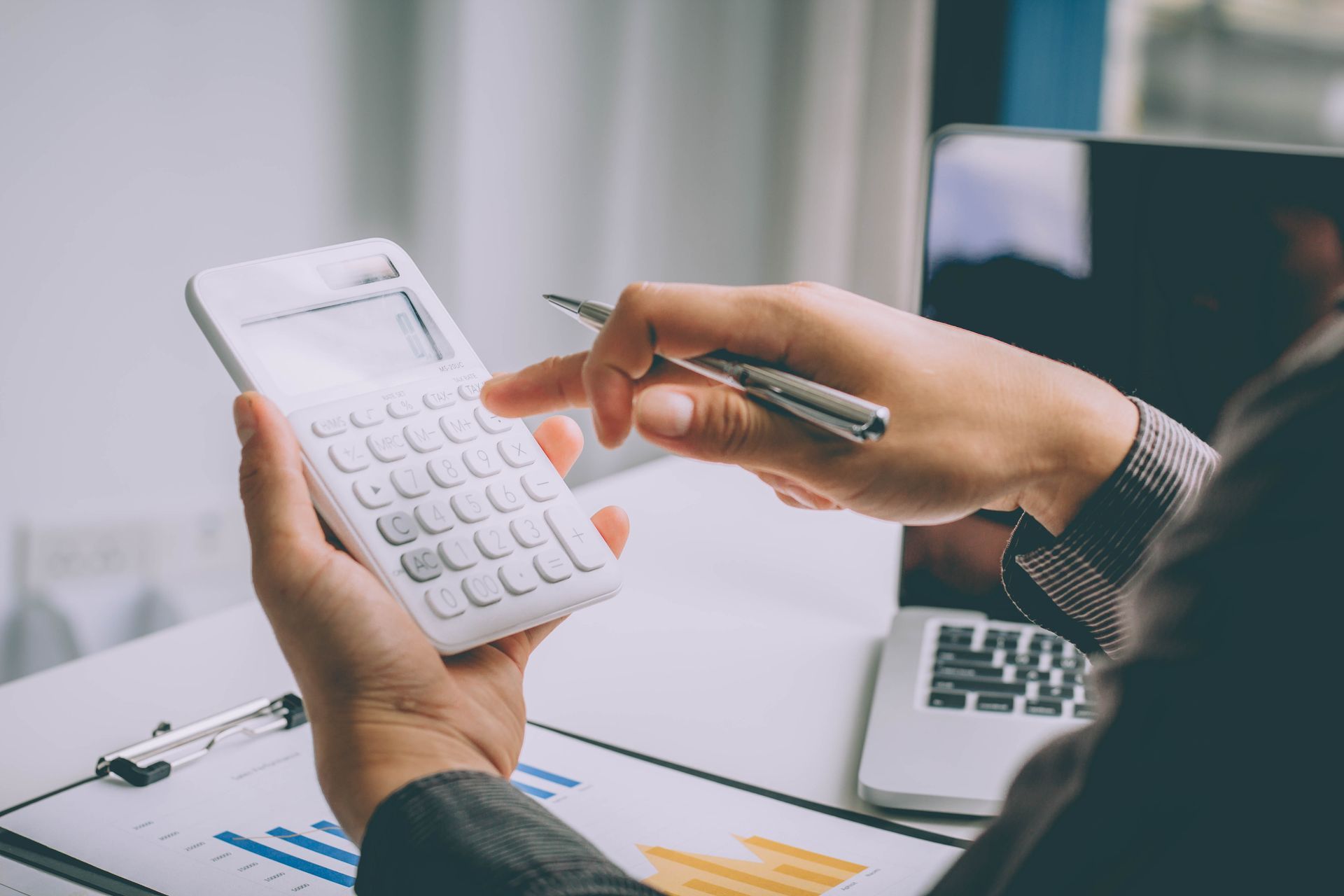 Vale a pena contratar uma empresa de cobrança