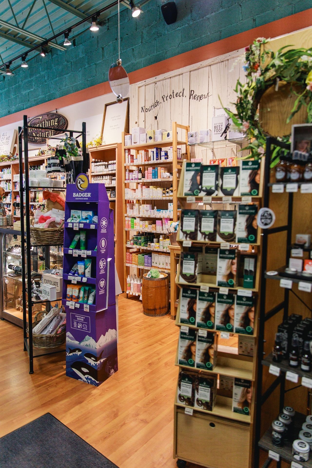 A store filled with lots of wind chimes and other items.
