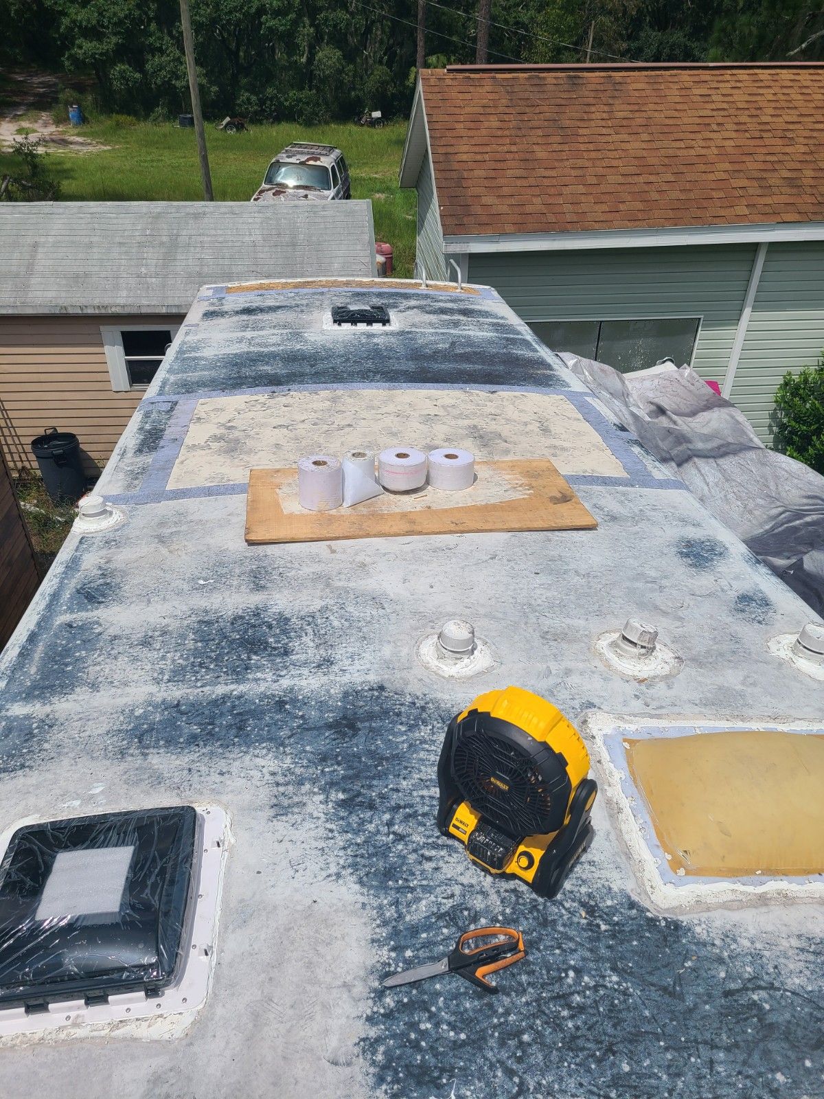 RV Roof in need of repairs
