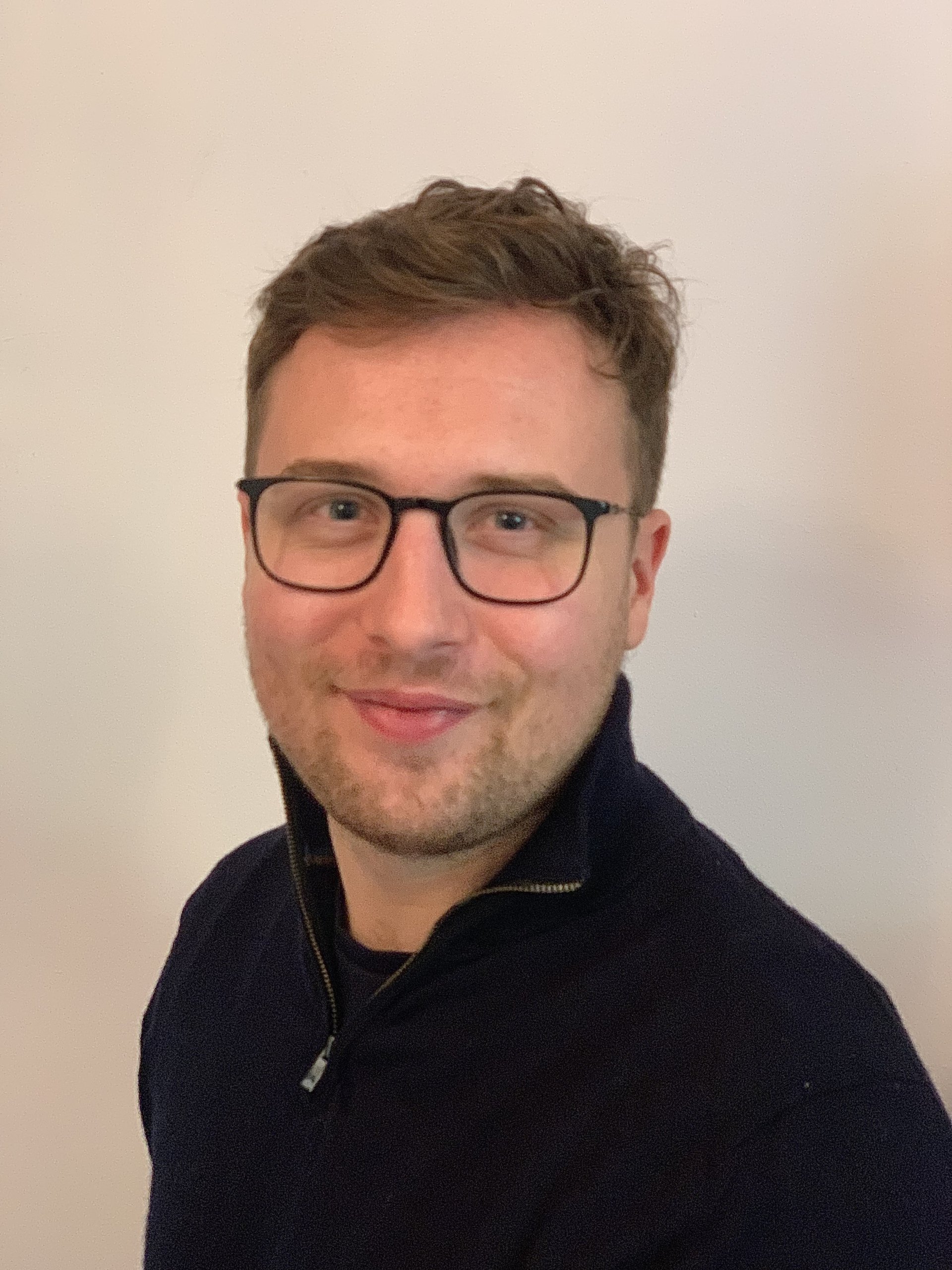 Dr Henry Briscoe Nottingham & Derby Psychologist — Elysian Psychology