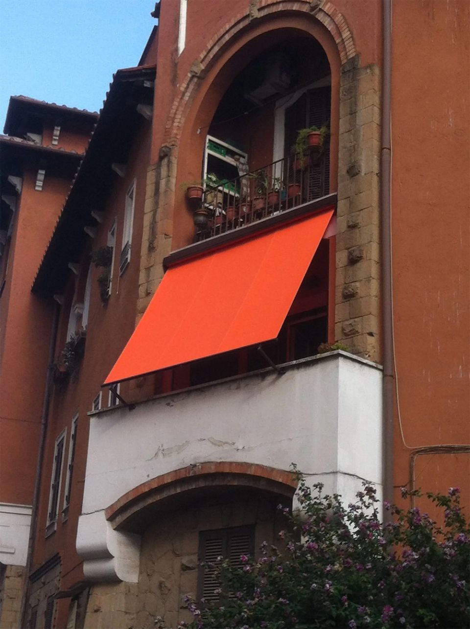 Tenda da sole rossa