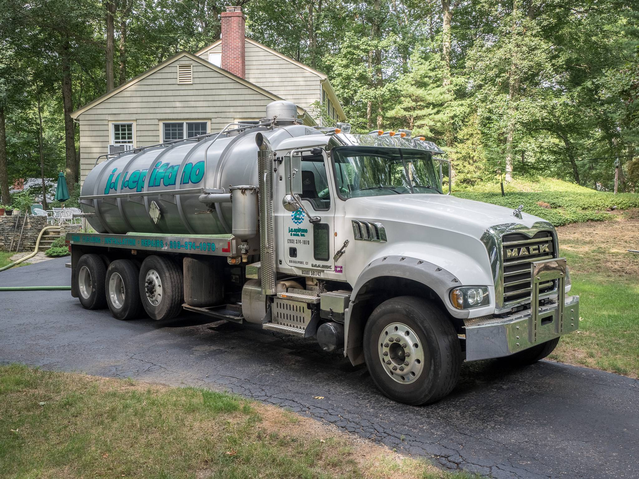 Trumbull, CT Septic Tank Service