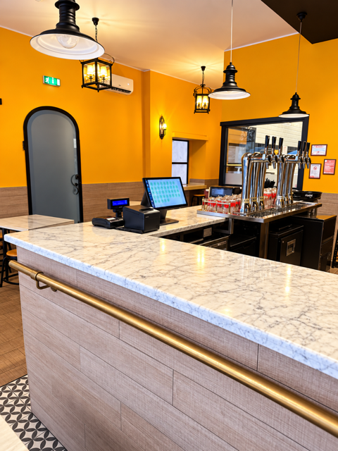 Locale - ristorante Da Monta a Mantova