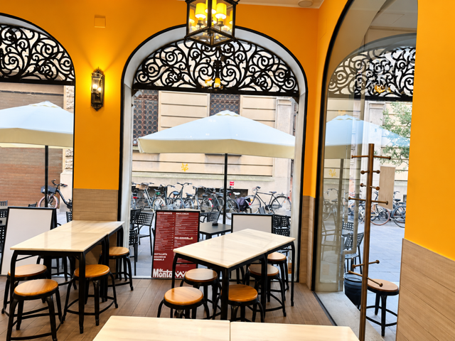 Locale - ristorante Da Monta a Mantova