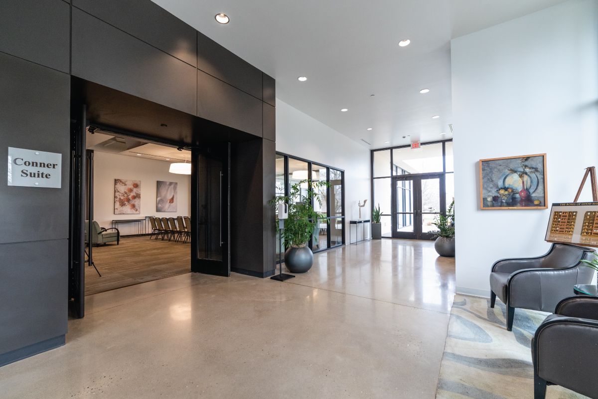 Oaklawn Memorial Gardens Conner Suite
