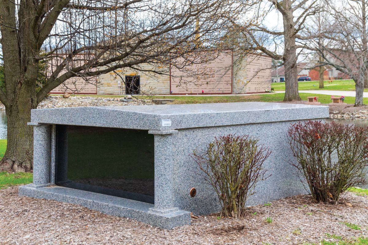 Oaklawn Memorial Gardens Headstone