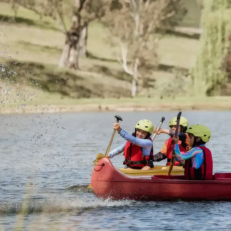 Canoeing at Alexandra Adventure Resort | School and Group Camps