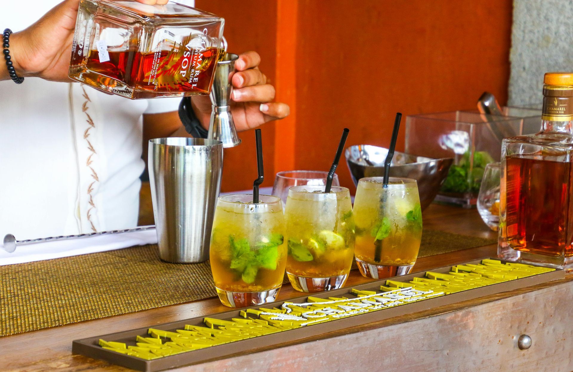 Cocktail Catering inkl. Bar und Service