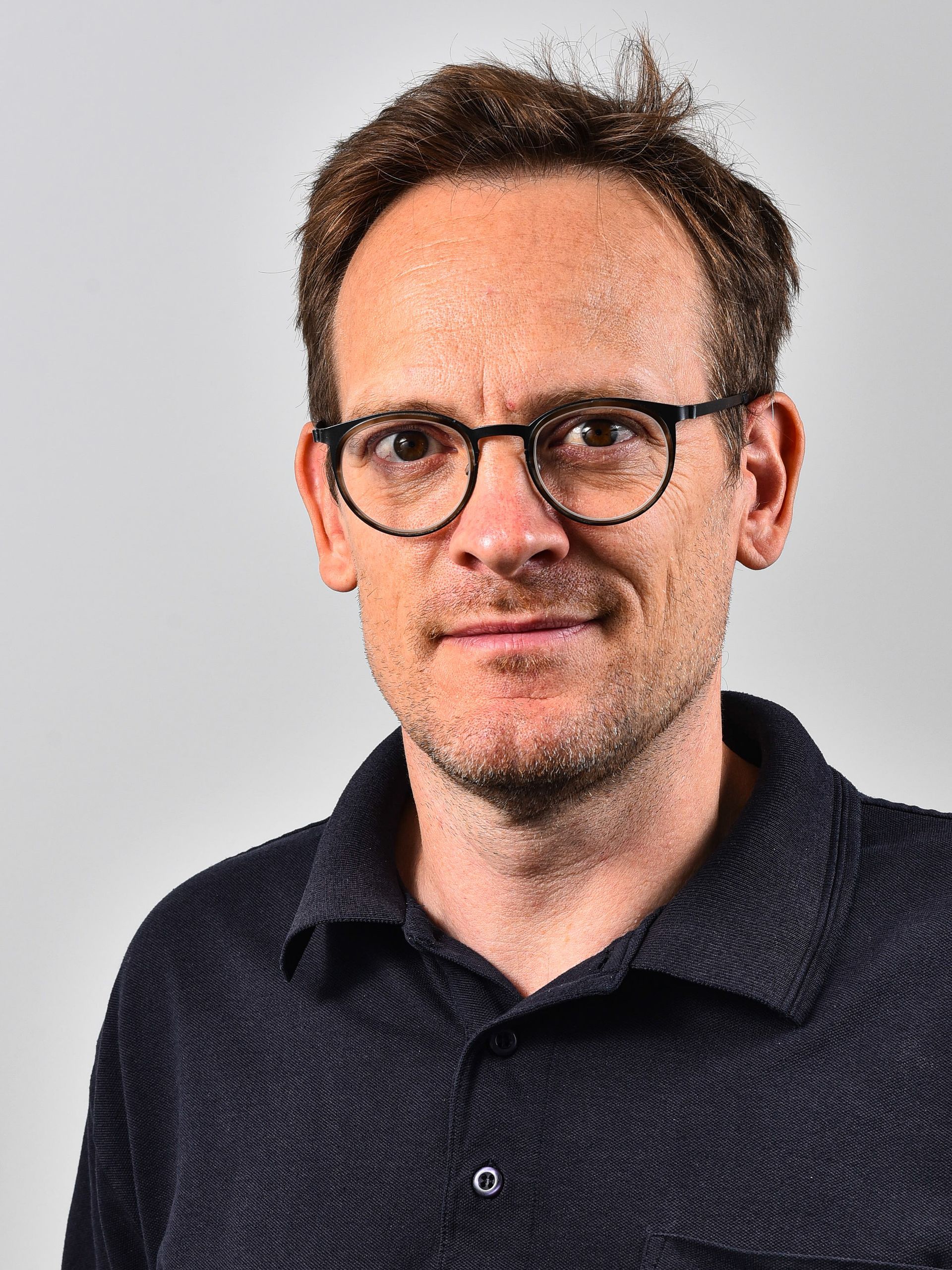 Jonas Peter Holm,
Speciallæge i øre-næse og halssygdomme