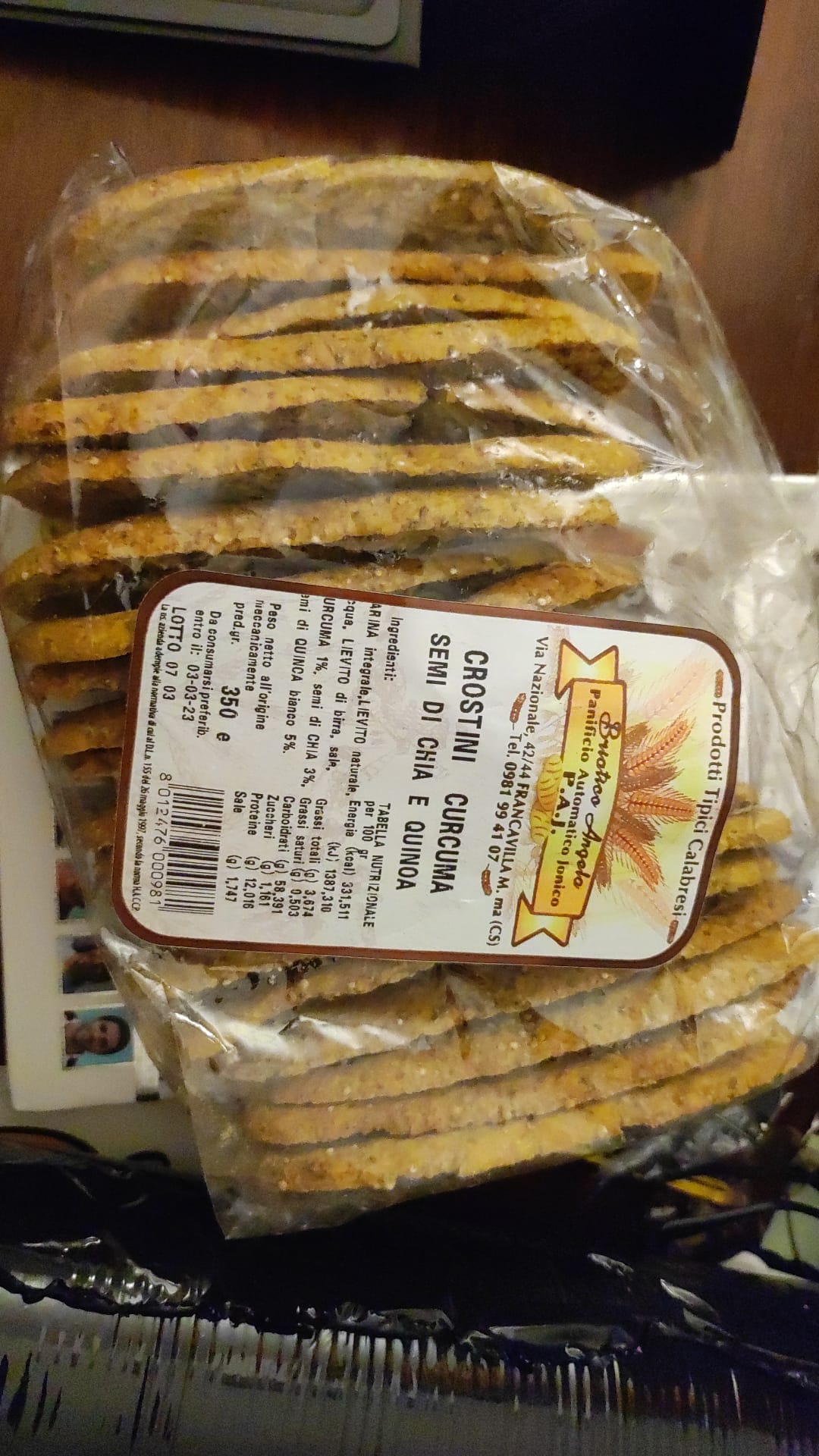 Crostini Curcuma, Semi di Chia e Quinoa
