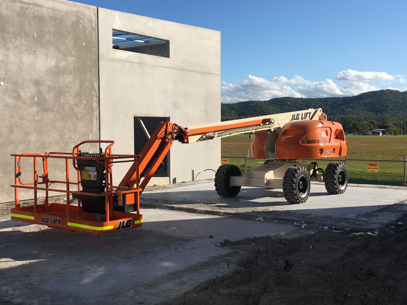 Boom Lifts —  D & S Crane Hire & Rigging In Kunda Park, QLD
