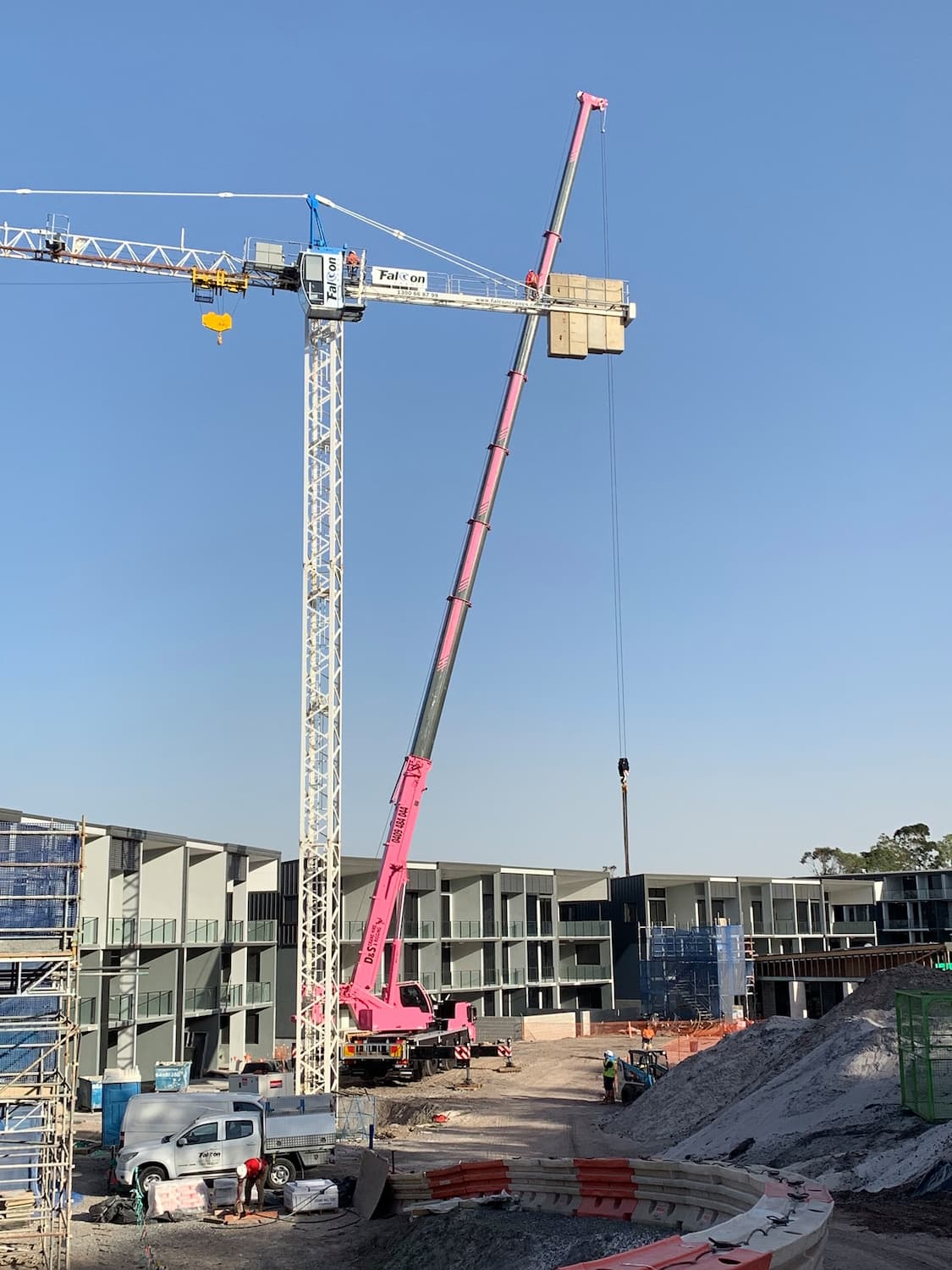 Crane Hire On Construction Site —  D & S Crane Hire & Rigging In Kunda Park, QLD