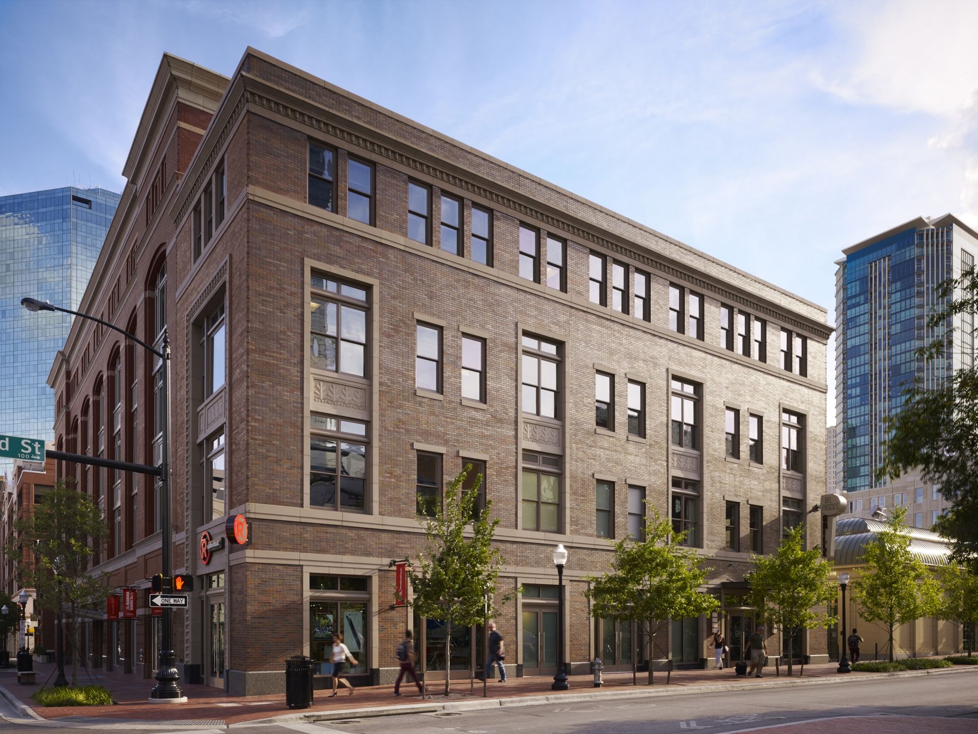 Comres Building Commercial | The Projects Group