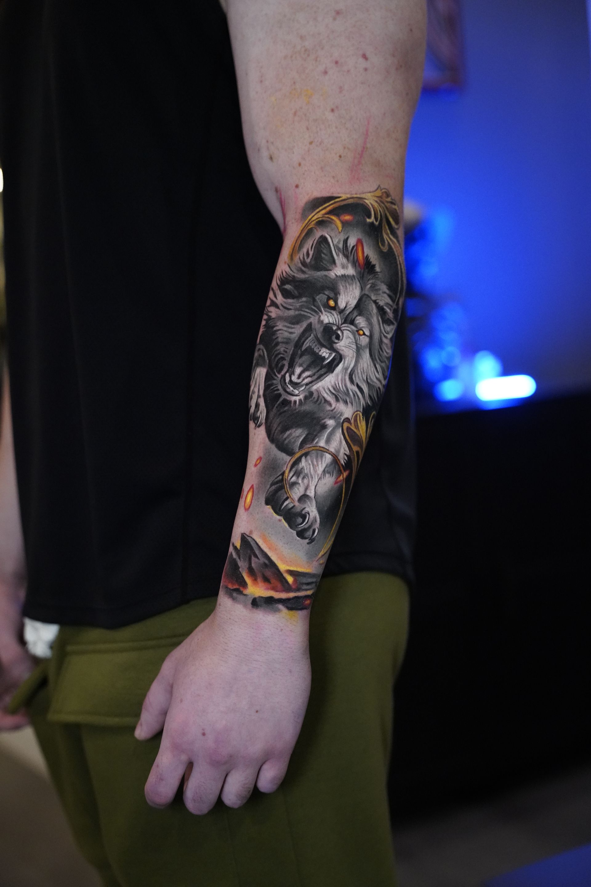 wolf tattoo by Yorlandi Fabregas @inkfabregas miami tattoo artist cover up specialist. 