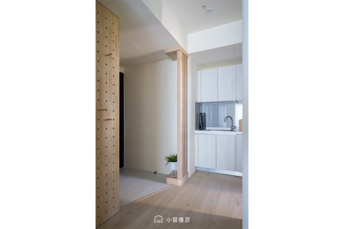 平面配置圖 自在磅礴,小寶優居室內設計,台中中古屋翻新案,客廳電視牆裝修前。