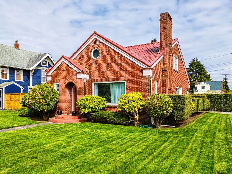House with big lawn — Dallas, GA — A Plus Realty Georgia