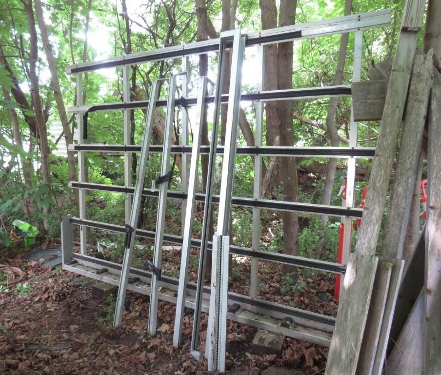 Aluminum frame and vertical supports.