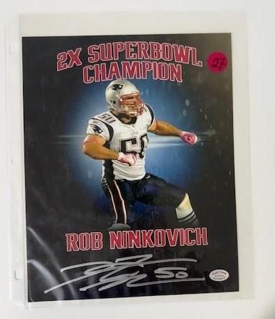 Autographed Rob Ninkovich New England Patriots card, 2x Super Bowl Champion. Player in uniform.