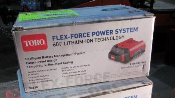 Toro Flex-Force Power System box with red battery image, 60V Lithium-Ion Technology.