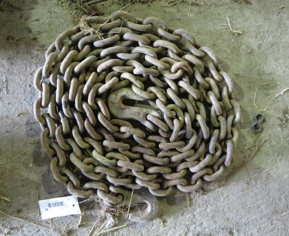 Coiled metal chain with a large hook.