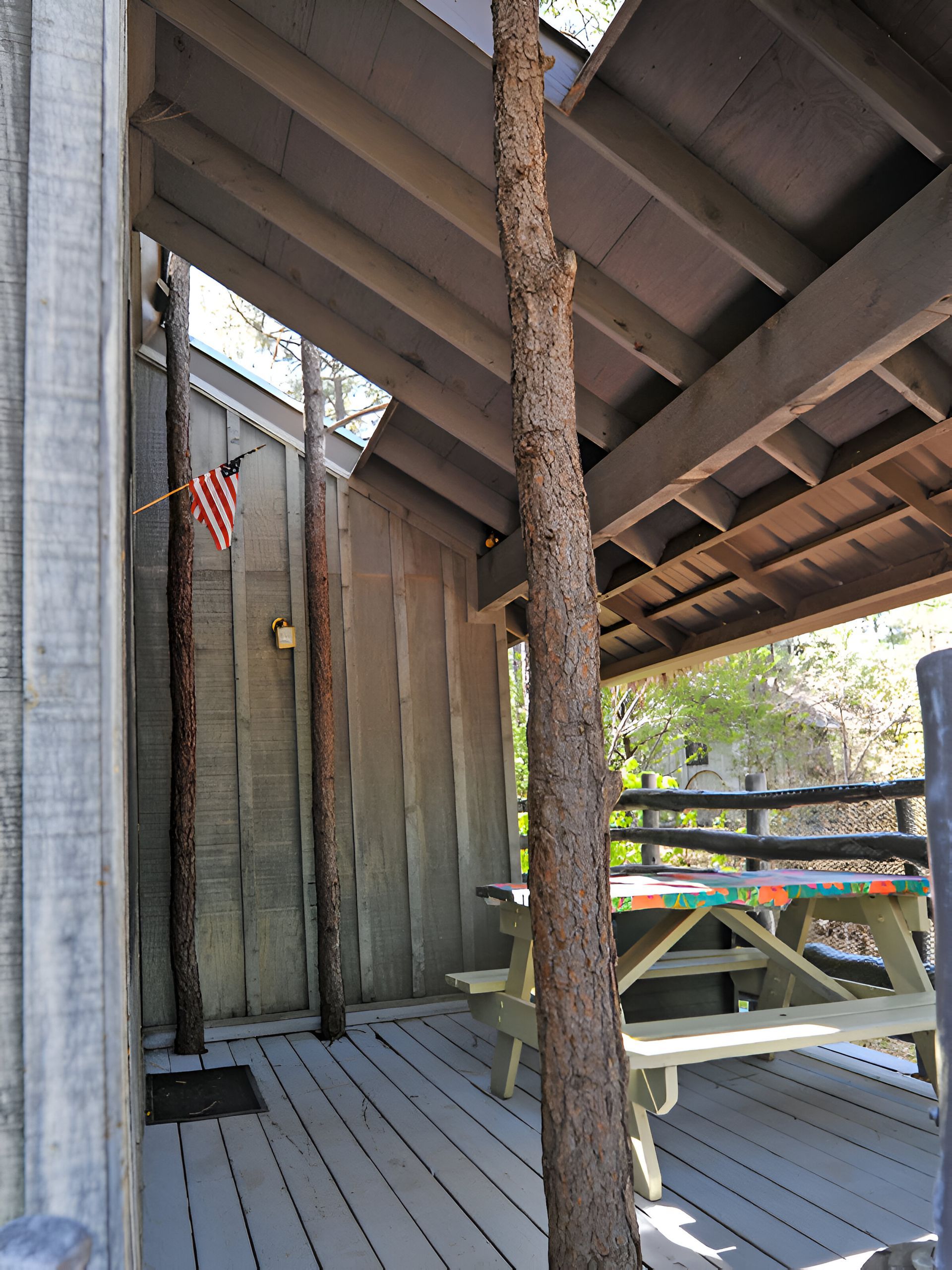 PORCH