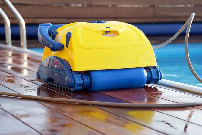Cleaning Pool Using Robot Machine — Pool & Spa Doctor in Alice Springs, Cleaning Pool Using Robot Machine — Pool & Spa Doctor in Alice Springs, NT