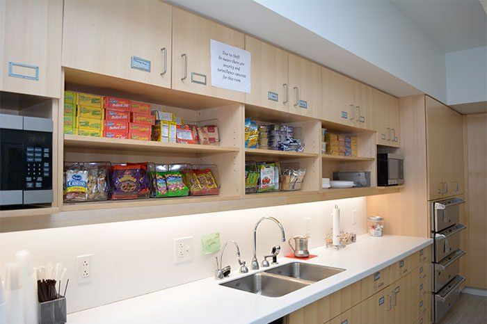 Cleveland Clinic's Bikur Cholim lounge
