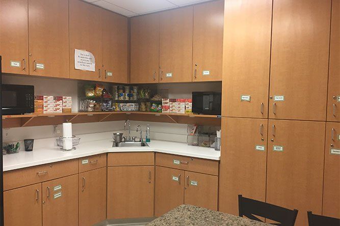 Hillcrest's Bikur Cholim lounge