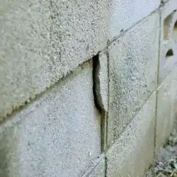 Concrete Retaining Wall Crack Repair