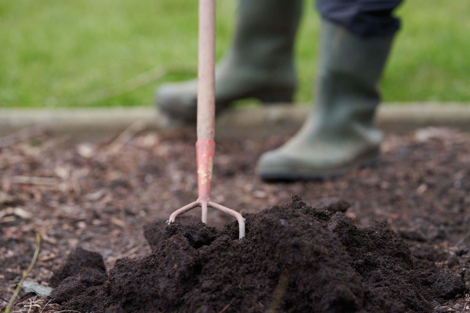Compost And Native Soil — Stewartville, MN — Complete Outdoor Service LLC