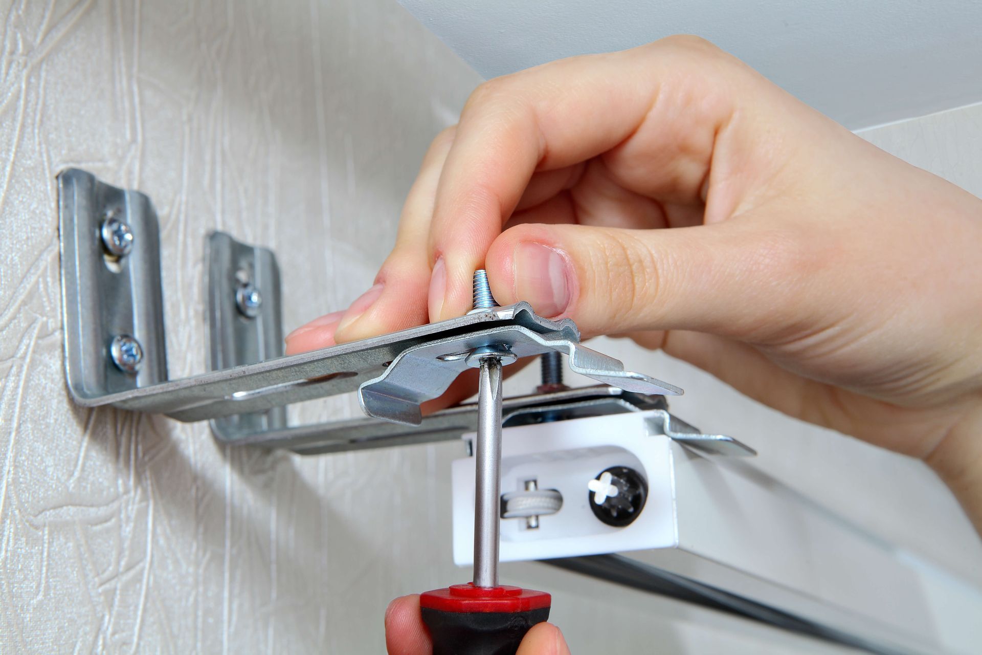 Installing Roman Blinds