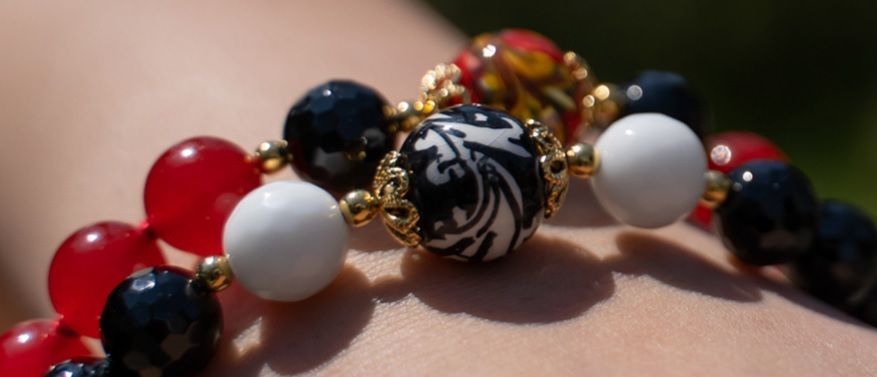 bracciale jebels , in ceramica fatto a mano , pietre naturali , fatto in sicilia