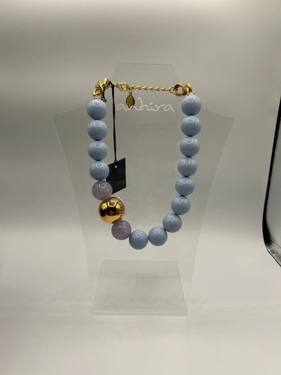 collana con sfere in resina , antura