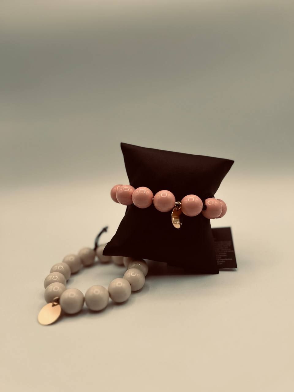 bracciale con sfere in resina , antura