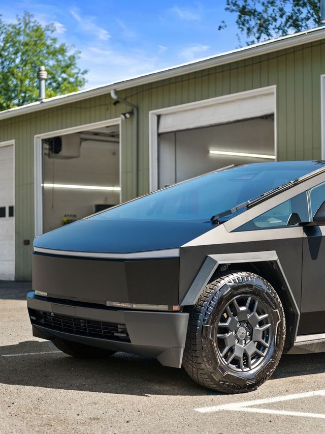 Tesla Cybertruck — Window tint