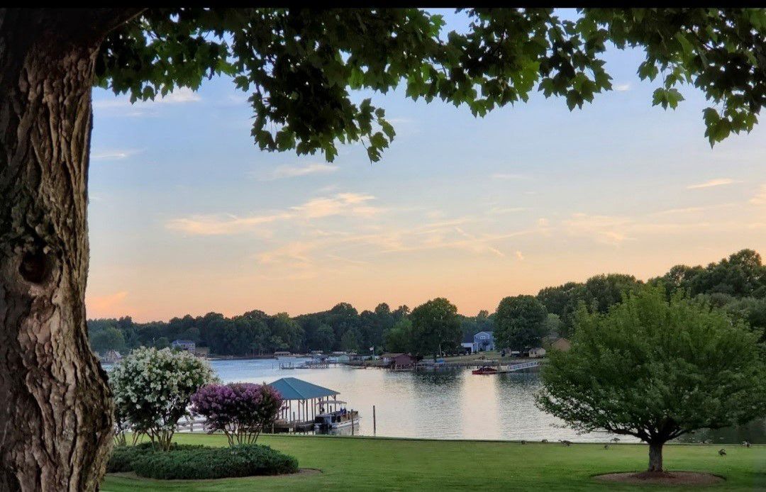 Eddie's on Lake Norman cover
