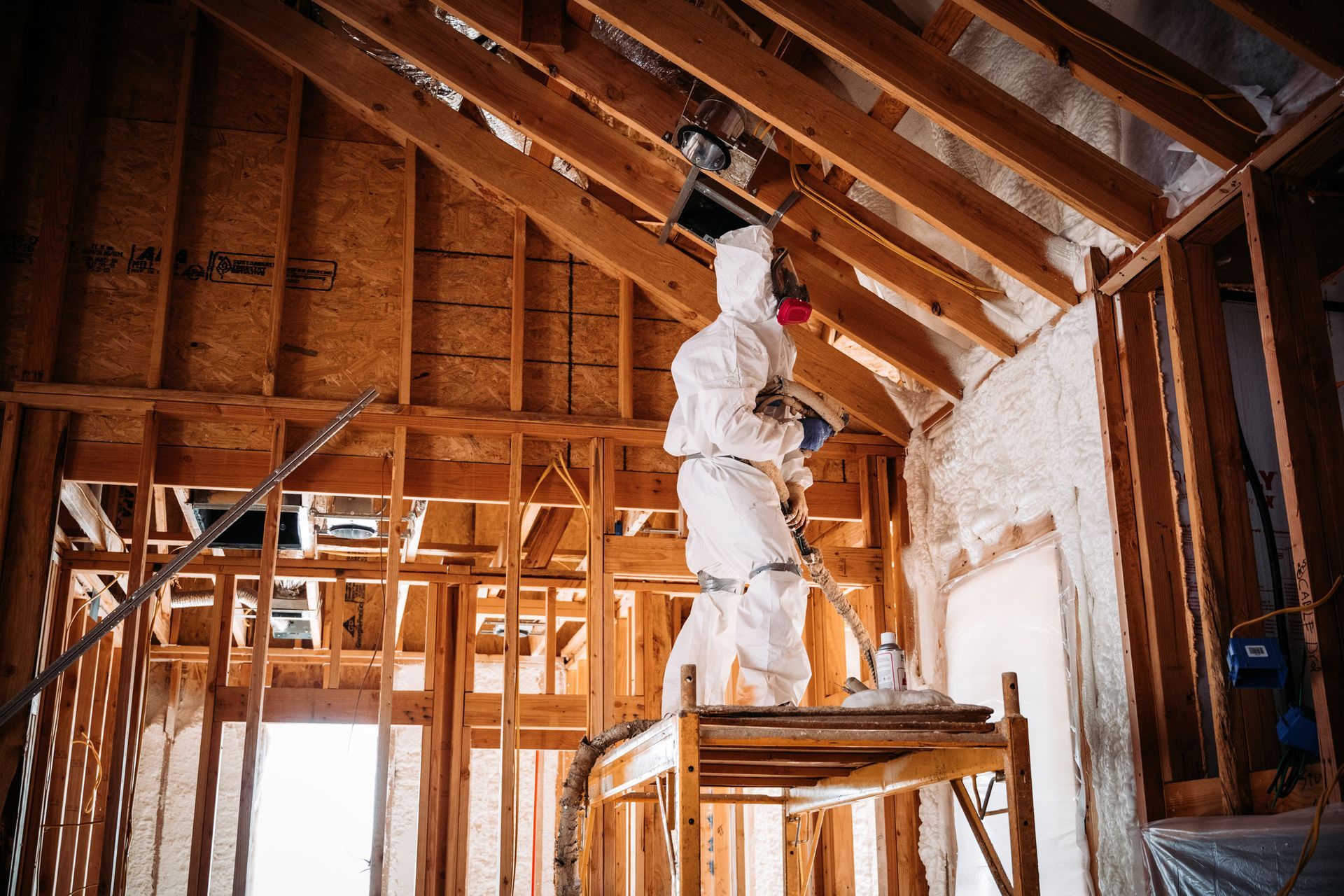 spray foam insulation in ceiling