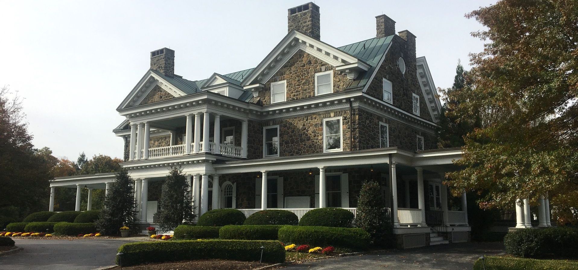 Defining Ashlar Stone Masonry: Core Characteristics of Dressed Stone