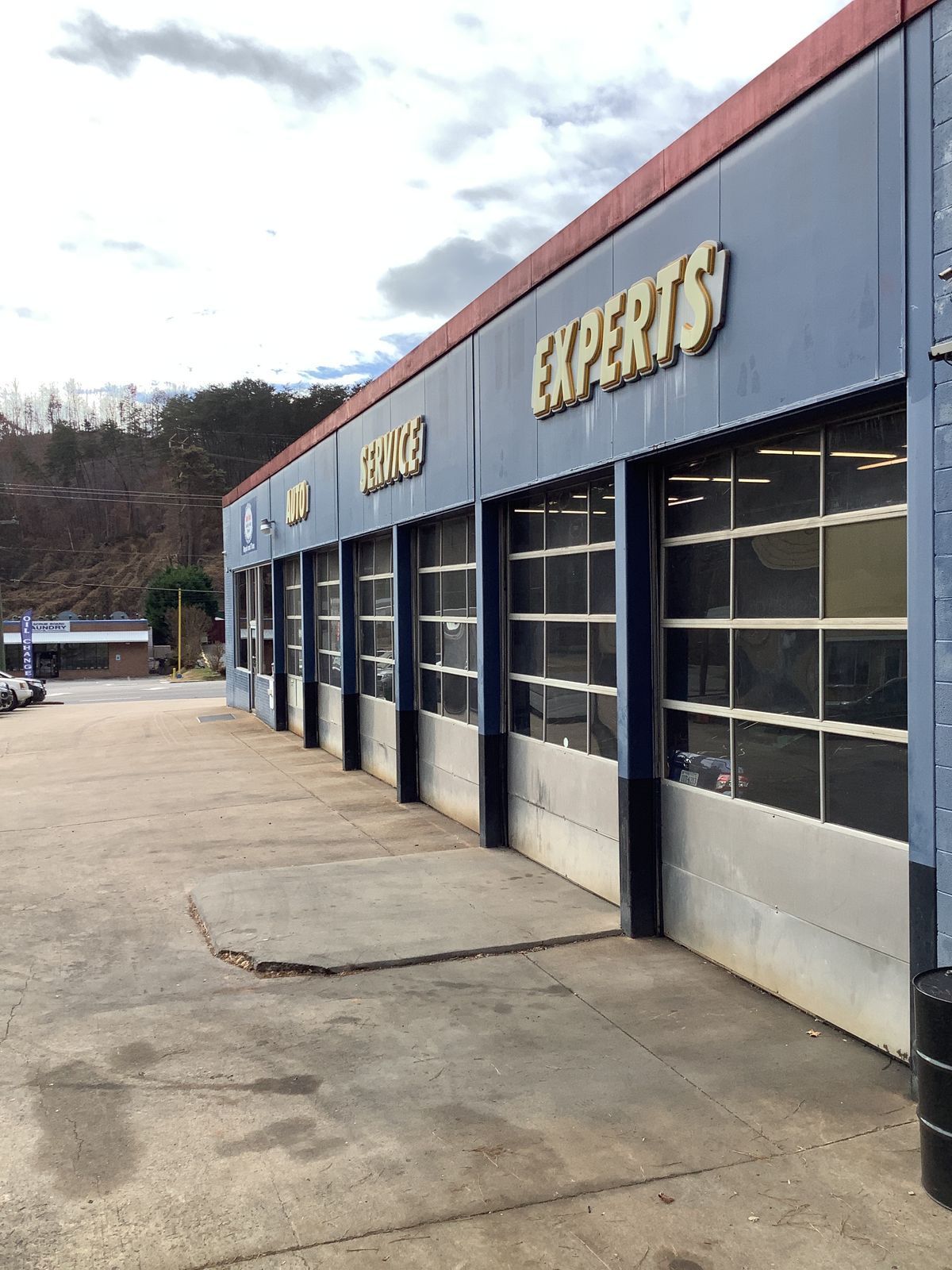 auto repair shop auto tech Collinsville, VA 24078